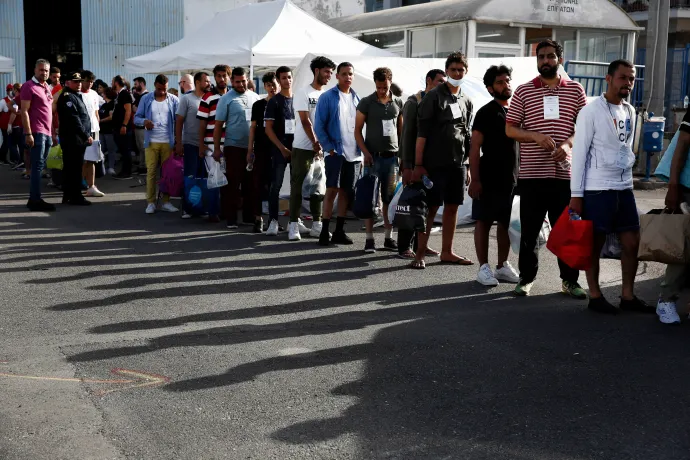 Pakisztániak százai veszthették életüket a múlt heti görögországi hajókatasztrófában