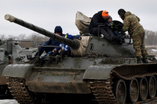 Guruló óriásbombát építettek az oroszok egy régi tankból, nem jött be