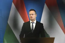 Az ukrán külügy szerint Orbán politikai céljait szolgálták a hadifoglyok, Szijjártó visszautasítja a vádakat