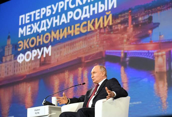 Propagandafesztivállá silányodott Putyin egykor megbecsült gazdasági fóruma