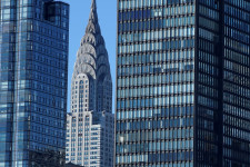 Világszerte szabadulnának az irodáktól a befektetők, míg a magyar állam gigaprojektet vesz