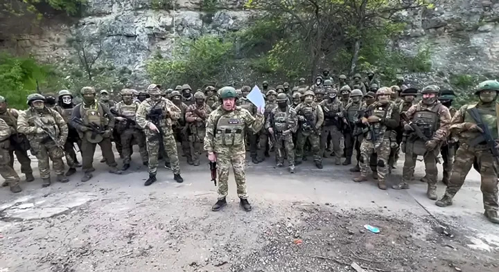 Prigozsin egy közösségi médiában közzétett videón élesen bírálta az orosz hadsereg vezetését – Fotó: TELEGRAM / @concordgroup_official / AFP