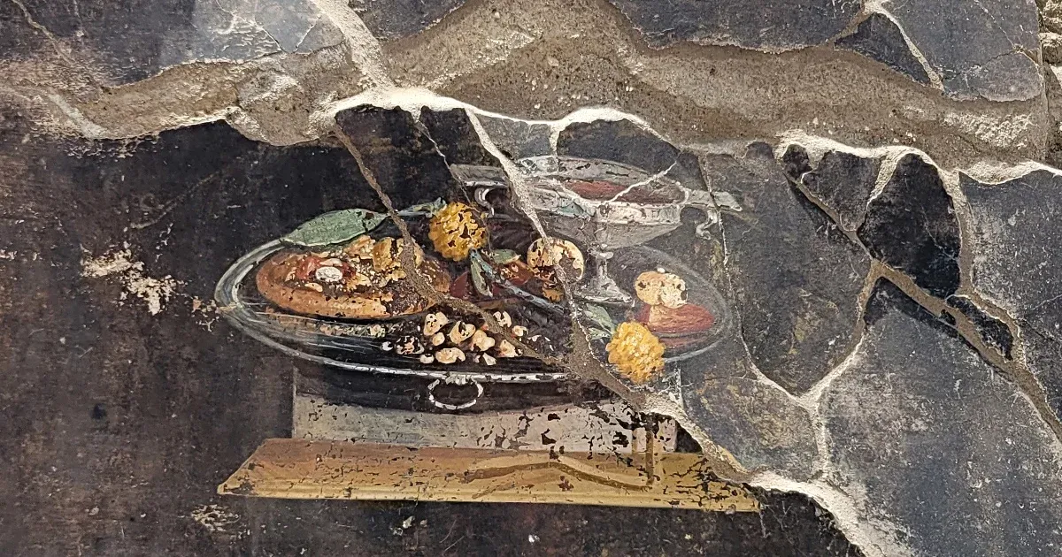 In Pompeii, the ancestors of pizza can be found – only without tomatoes and cheese