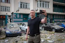 Óvóhelyek állapota miatt tűzött össze Zelenszkij és Klicsko, a főpolgármester megrovást kapott