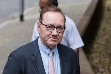 Elkezdődött Kevin Spacey szexuális zaklatási ügyének tárgyalása Londonban