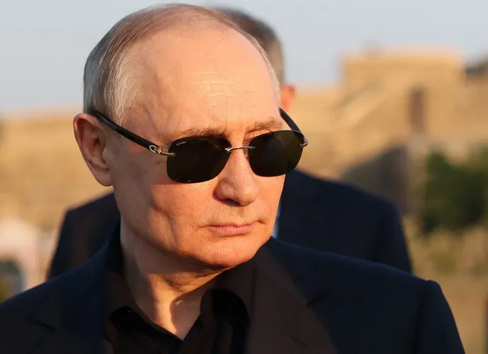 Vlagyimir Putyin a Wagner-lázadás óta első nyilvános megjelenésén Dagesztánban – Fotó: Gavriil Grigorov / Sputnik / AFP