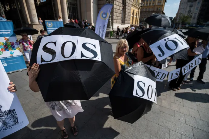 A Kúria átengedte a PSZ két népszavazási kérdését, 200 ezer aláírást kell összegyűjteni