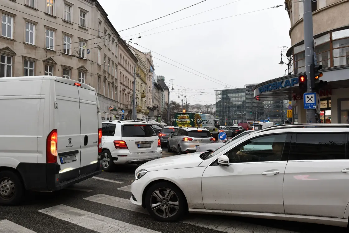 A nagy budapesti forgalomlassítási terv: így nem lenne 27 év múlva halálos a baleset