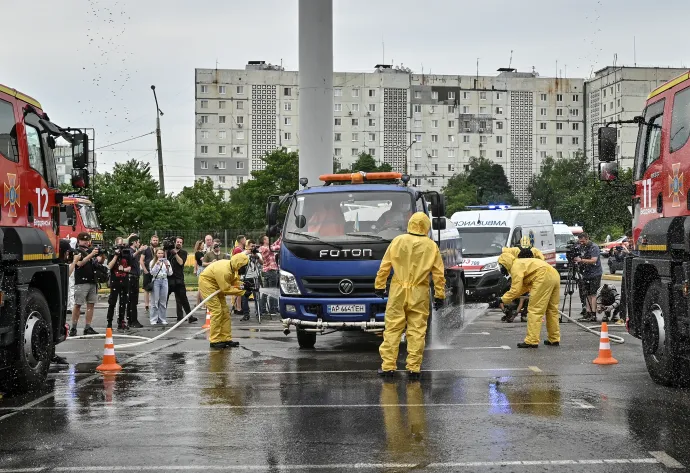 Katasztrófaelhárítási gyakorlat Zaporizzsjában 2023. június 29-én – Fotó: Stringer / Reuters