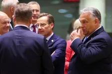 A svéd miniszterelnök szerint Orbán azt mondta neki, hogy nem fogják késleltetni a NATO-csatlakozásukat