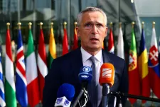 Egy évvel meghosszabbították Jens Stoltenberg NATO-főtitkári megbízatását