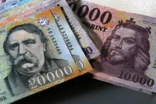 Több mint kéthónapos mélyponton a forint