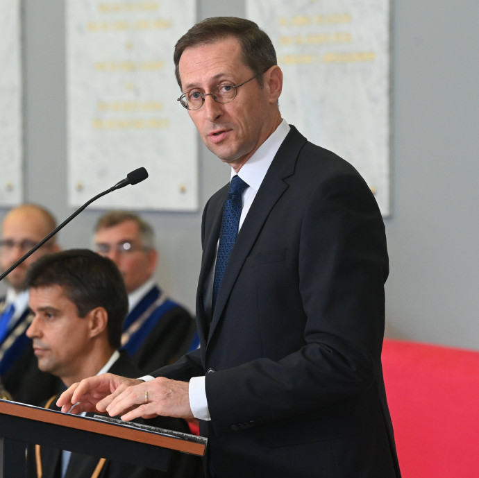 Sosem láttunk még Fidesz-kormányt ilyen elszántan spórolási lehetőségeket keresni