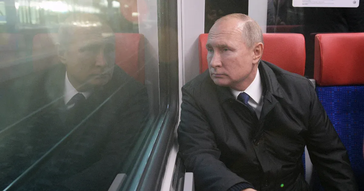 There is also a beauty salon, a steam room and a gym on Putin’s special armored train