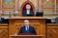 Orbán Viktor különleges érzésekkel ült fel a nosztalgiavonatra