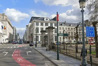 Városnéző túrával ér fel, ha végigvesszük a kormányhoz és a Fideszhez kötődő brüsszeli ingatlanokat