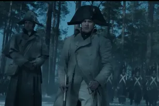 Joaquin Phoenix a könyörtelen Napóleonként jelenik meg Ridley Scott filmjében
