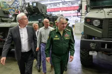 Orosz védelmi miniszter: Hasonló fegyvereket fogunk használni, ha Ukrajna kazettás bombákat kap