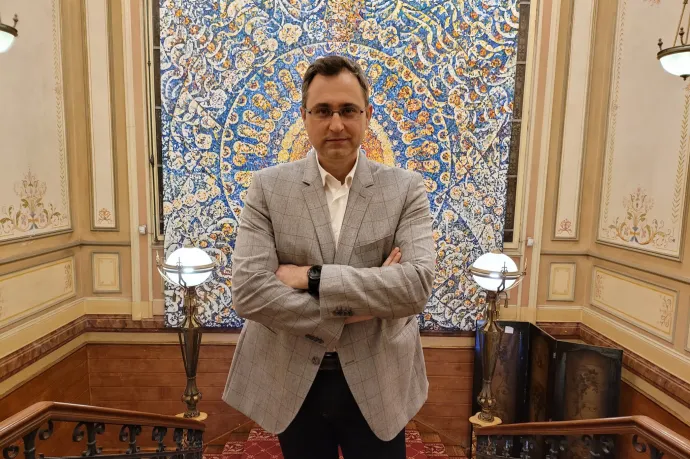 Mihai Constantin televíziós újságírót nevezte ki kormányszóvivőnek a miniszterelnök