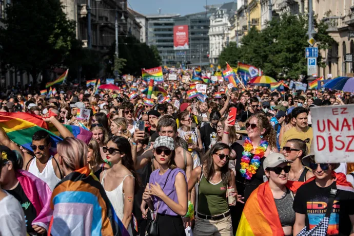 Szombat délután lezárják az Andrássy utat a Pride felvonulás miatt