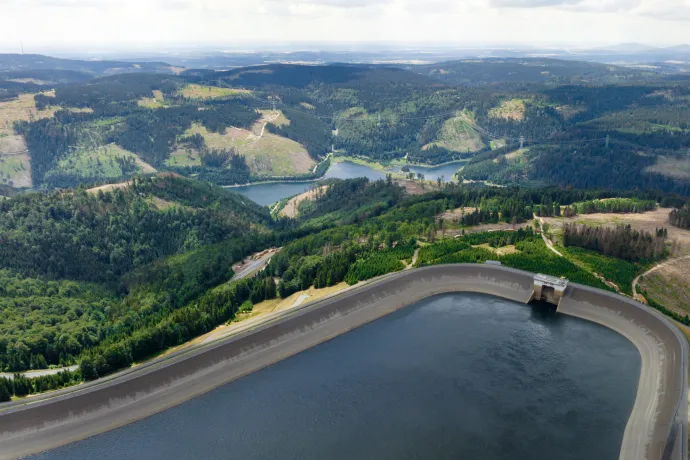 Németország egyik legnagyobb teljesítményű szivattyús-tározós erőművéről, a goldinsthali erőműről készült drónfelvétel – Fotó: Michael Reichel / dpa / Getty Images
