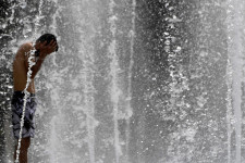 Rettentő meleg az idei nyár, bár Magyarországon ezt épp kevésbé érezzük