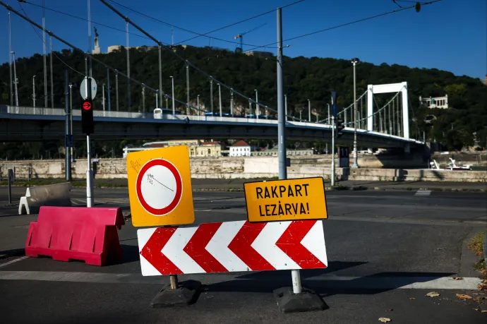 Egy hónapra autómentes övezet lett a Pesti alsó rakpart