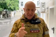 Előkerült egy videó, amin állítólag Prigozsin üdvözli a katonáit