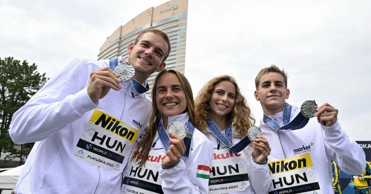 El equipo húngaro de natación en aguas abiertas ganó la medalla de plata.