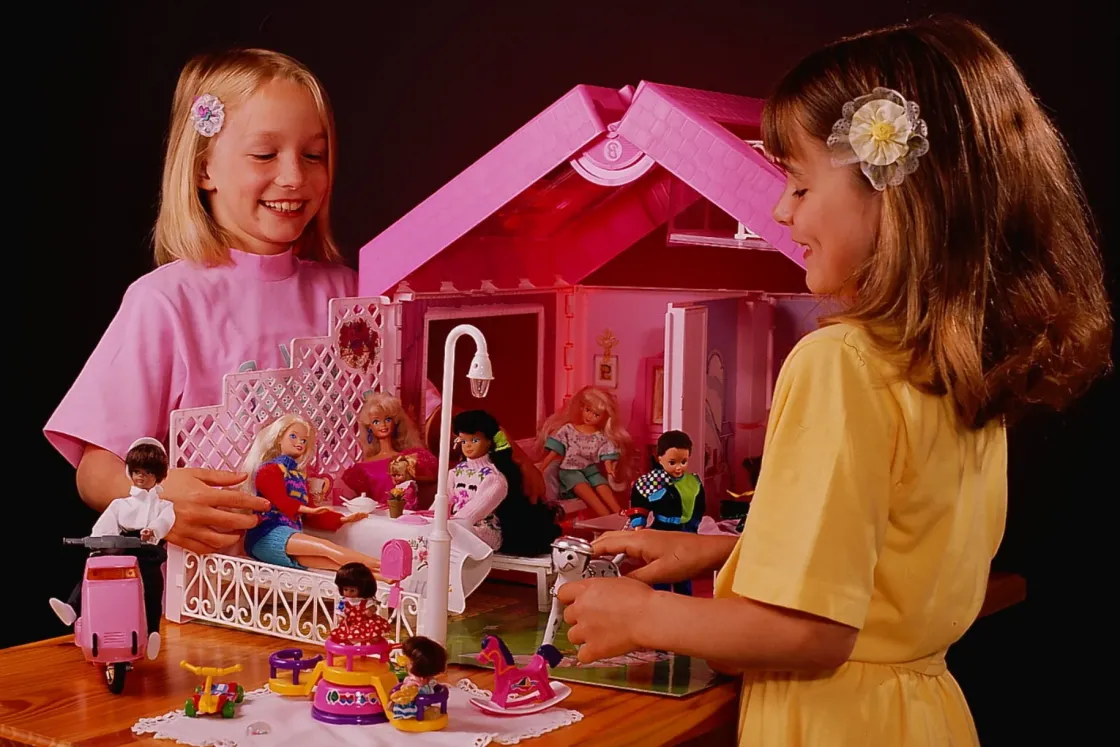 A mai napig, ha megkérdezik, mit kérek ajándékba, azt mondom, Barbie-házat