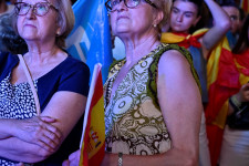 A jobboldal nem tört át, de az ország még széteshet: a katalánok lehetnek a mérleg nyelve a spanyol patthelyzetben