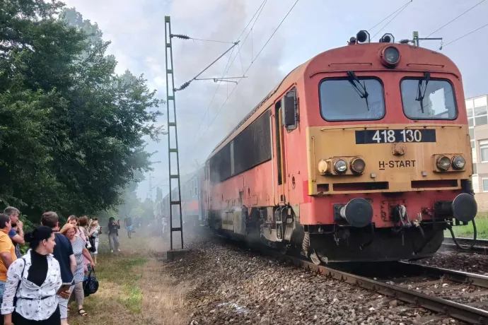 MÁV egy átlagos szerdán: kigyulladt egy mozdony Zugló és Kőbánya-Kispest között, megborult a vonatközlekedés