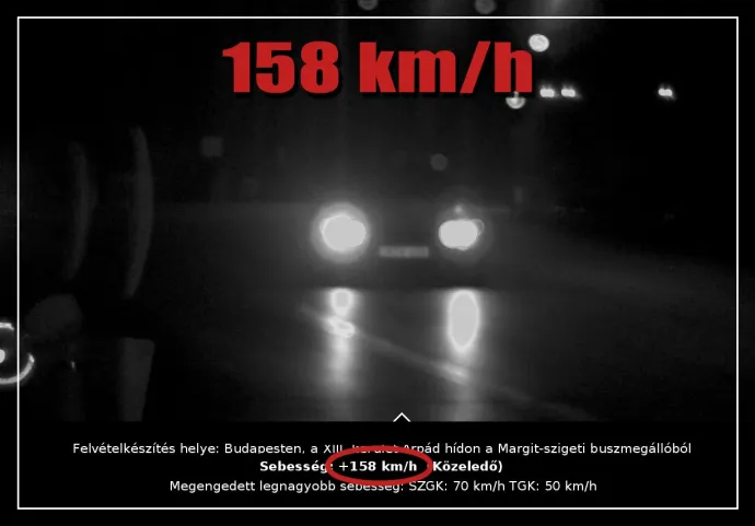A fenti képen a 171 km/órával száguldó Mercedes, alatta a 158 km/órával haladó BMW traffipaxfelvétele – Fotó: Rendőrség