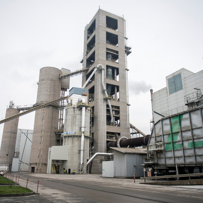 Visszamenőlegesen is adóztatja a kormány, amit Orbán nemrég még ingyenessé tett volna