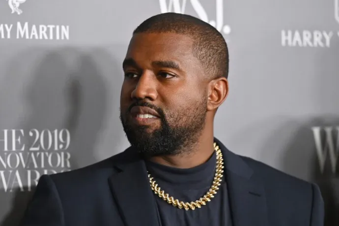 Nyolc hónap után visszakapta Twitter-fiókját Kanye West