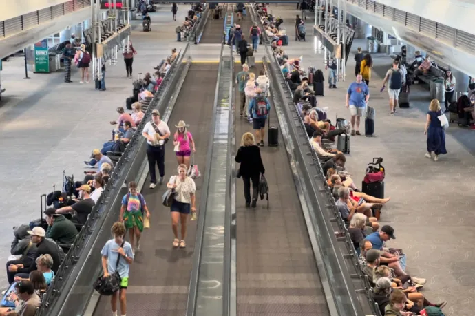 US limits visa waiver for Hungarian passport holders