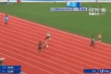 Olyan lassan futott százon a szomáliai sprinter, hogy kínszenvedés volt kivárni, amíg beér a célba