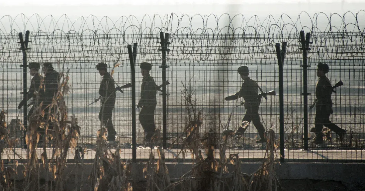 Észak-Korea elismerte, hogy őrizetbe vették a határon átszökő amerikai katonát