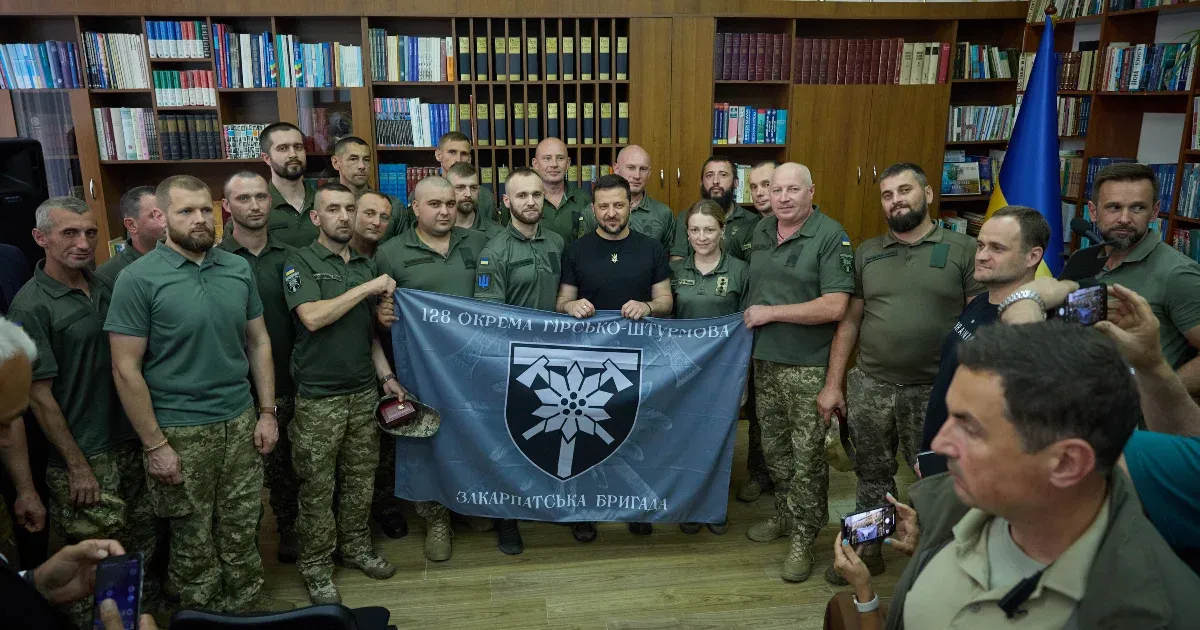 Zelensky meets with ethnic Hungarians fighting for Ukraine for first time