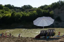 Kolozsvári strandok nyomában: időutazás a valamikor szebb nyarakat megért városi fürdők között