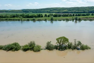 Országos Vízügyi Főigazgatóság: Árhullámok indultak el a magyarországi folyókon