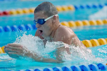 Veretlenül és méltatlanul vonult vissza minden idők egyik legnagyobb magyar úszója