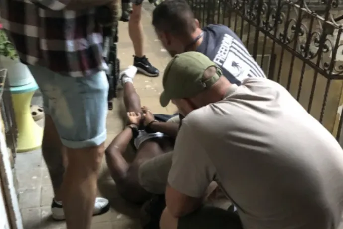 Emberrabló ruandai férfit fogtak el Budapesten a rendőrség fejvadászai