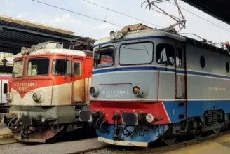 Leszakította a Kolozsvár-Bukarest vonatjárat utolsó kocsijának bejárati ajtaját egy munkagép