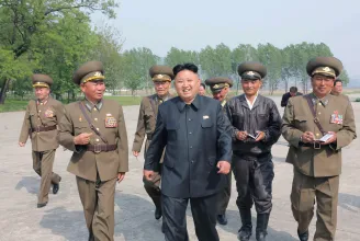 Kim Dzsongun leváltotta az észak-koreai hadsereg vezetőjét, az állami hírügynökség szerint az országnak készen kell állnia a háborúra