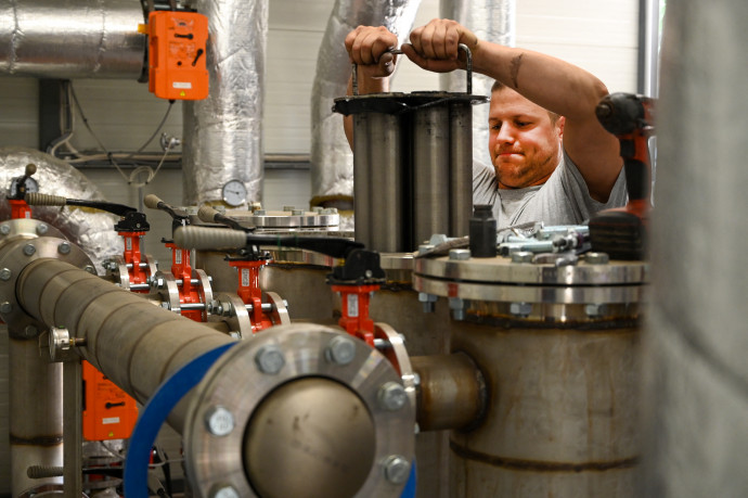 A külföldi befektetők összeszerelő üzemeire épített gazdaságban a GDP nőhet, de a bérek alig