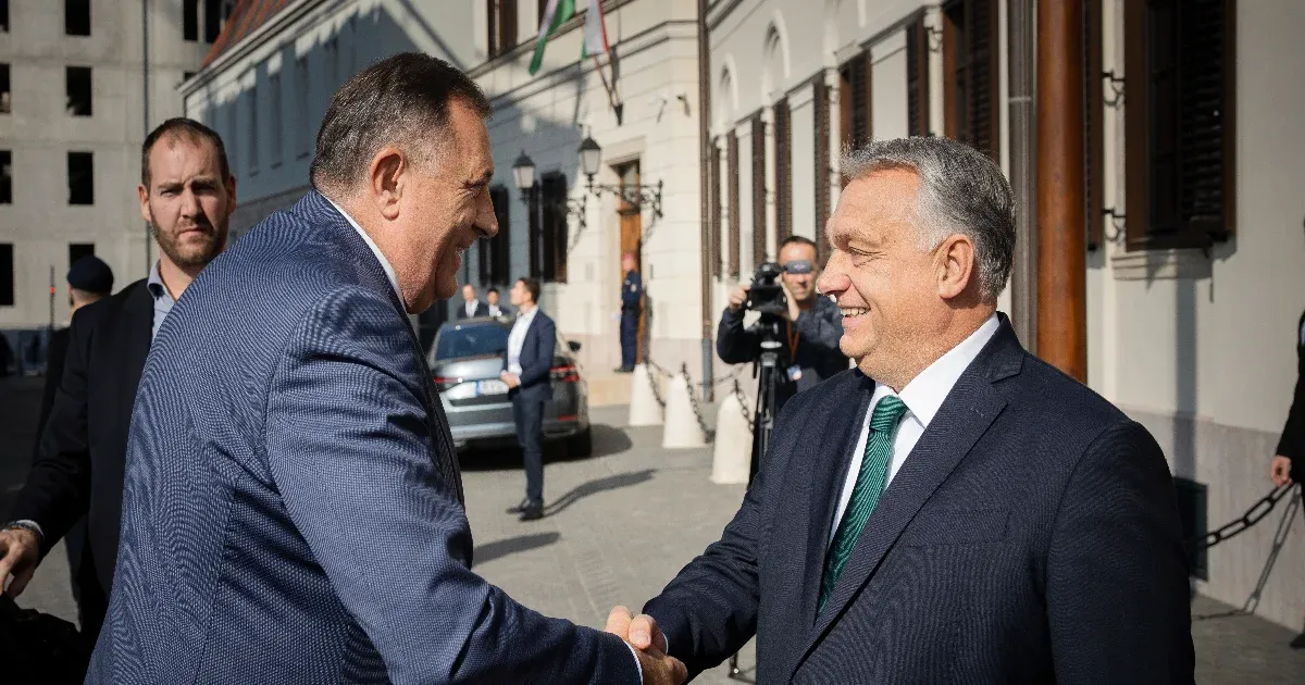 El aliado bosnio de Orbán, Milorad Dodik, fue acusado