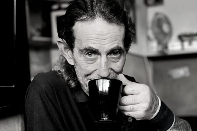 Koncert előtt összeesett és meghalt a P. Mobil technikusa