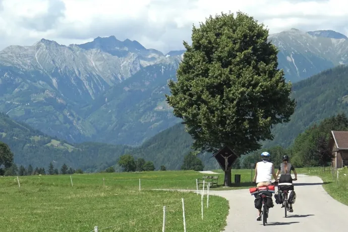 A Dráva mentén kanyarog az egyik legszebb osztrák kerékpártúra útvonala