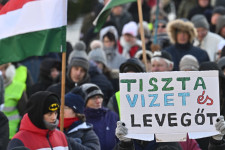 Az EU rábólintott, hogy Magyarország további százmilliárdokkal támogasson akkugyárakat